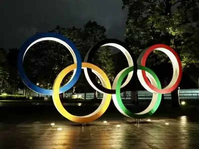ओलंपिक: पुराने होलोकॉस्ट स्किट को लेकर उद्घाटन समारोह निदेशक बर्खास्त
