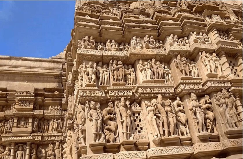 खजुराहो तीर्थ स्थल : विश्व की धरोहर हैं यहां के मंदिर, जानिए इनसे जुड़े रोचक तथ्य व इतिहास