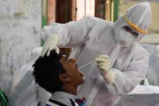 COVID-19: अमेरिका और ब्राजील जैसी होती जा रही है देश में संक्रमण की रफ्तार, 24 घंटे में सामने आए 62,064 नए केस