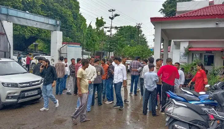 हल्द्वानी - एमबीपीजी कॉलेज में छात्र नेताओं के बीच बवाल, चार लोगों पर हुई एफआईआर