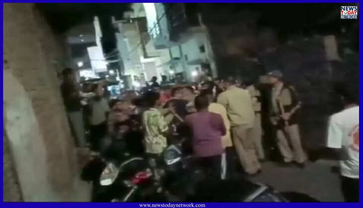 हल्द्वानी - तीन युवतियों के साथ आपत्तिजनक हालत में पकड़ा गया मैकेनिक, मोहल्ले वालों ने की दौड़ा- दौड़ाकर पीटा 