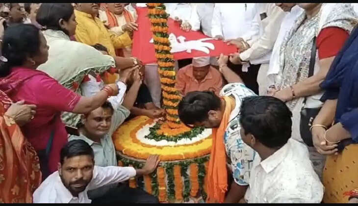 हल्द्वानी - ध्वज पूजन के साथ कुमाऊं की प्रसिद्ध दिन की रामलीला का शुभारंभ, आयोजन को लेकर लोगों में उत्साह 
