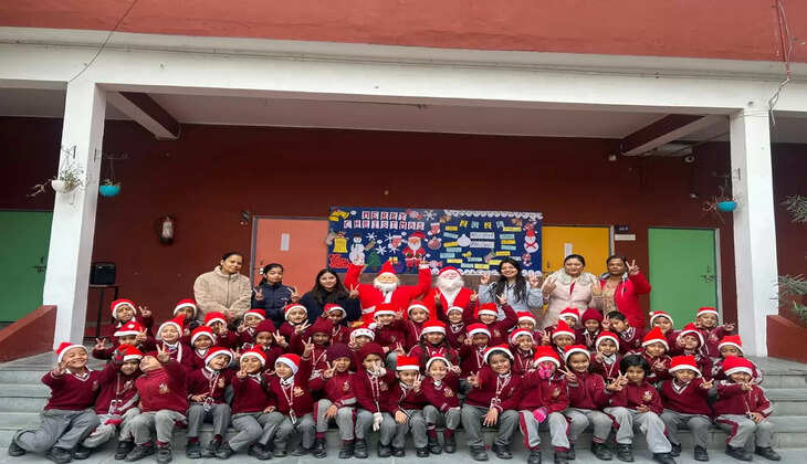 &lsquo;&rsquo;आनंदा एकेडमी में धूमधाम से मनाया गया क्रिसमस: बच्चे बने सेंटा क्लॉज&lsquo;&rsquo;