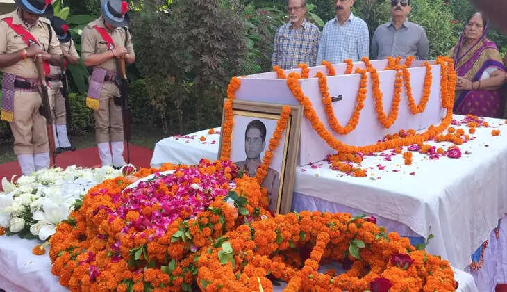 हल्द्वानी - पूर्व DGP बीडी खर्कवाल का निधन, असम में उग्रवादियों के खिलाफ ऑपरेशन बजरंग सहित कई उपलब्धियों से भरा रहा जीवन&nbsp;