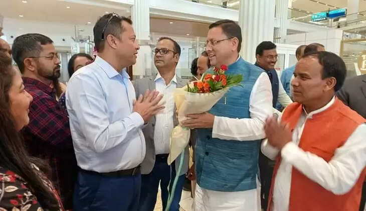 Dhami in Dubai - रोड शो के लिए दुबई पहुंचे सीएम धामी, हुआ जोरदार स्वागत, कल निवेशकों के साथ करेंगे बैठक