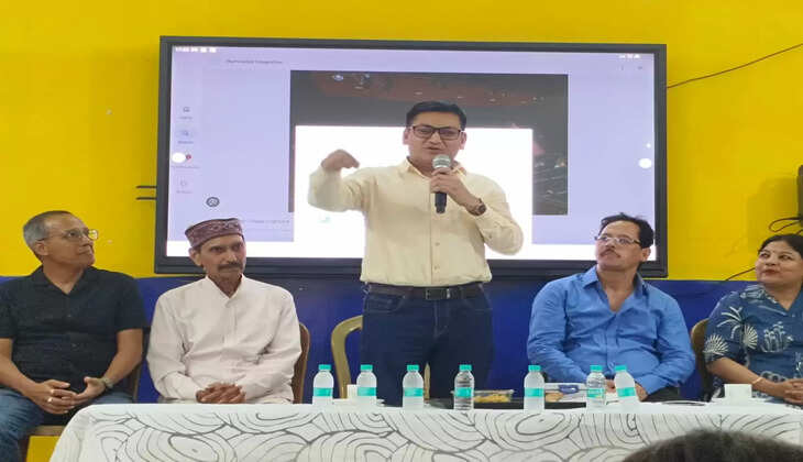 "हल्द्वानी - आनंदा एकेडमी में नाटक कार्यशाला, अपर जिलाधिकारी ने बढ़ाया कलाकारों का उत्साह"​​​​​​​