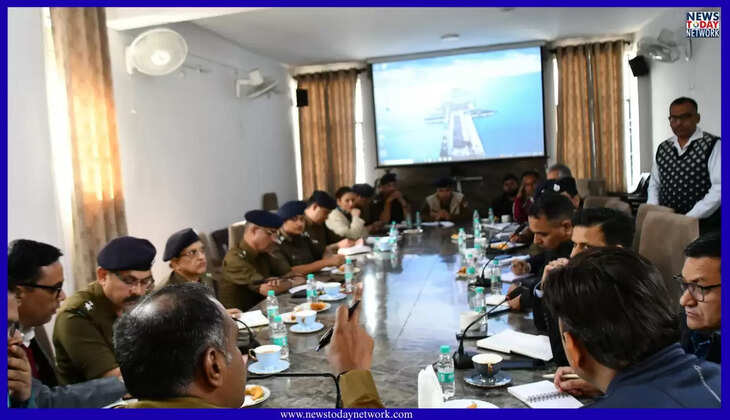 हल्द्वानी - बनभूलपुरा रेलवे भूमि अतिक्रमण मामले को लेकर पुलिस ने कसी कमर, पुलिस प्रशासन और रेलवे की हाई प्रोफाइल बैठक&nbsp;