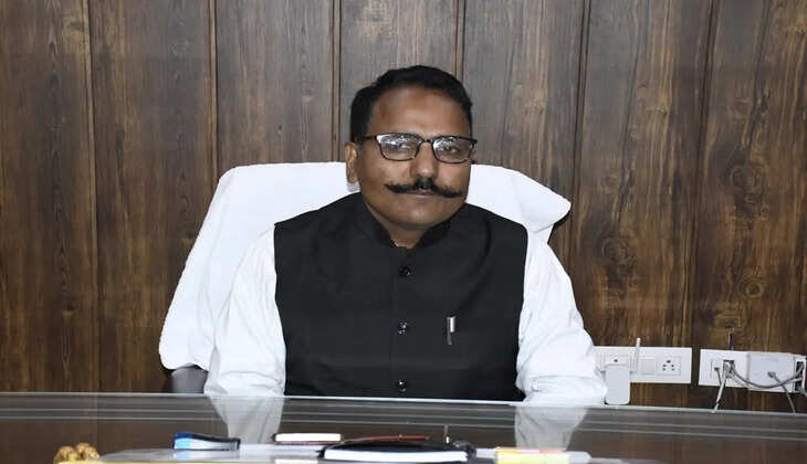 हल्द्वानी- राजस्व अभिलेखों का काम निजी व्यक्तियों से कराने पर दो रजिस्ट्रार कानूनगो का DM ने किया डिमोशन 