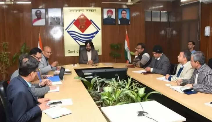 Joshimath Sinking - सीएस ने असुरक्षित घरों को ध्वस्त करने के दिए निर्देश, क्यों कहा एक - एक मिनट है जरुरी&nbsp; Joshimath Is Sinking