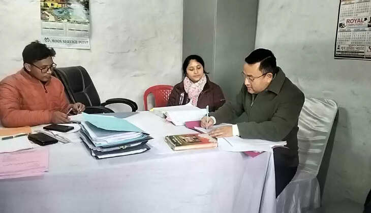 हल्द्वानी - मेयर पद पर आये हैं 12 नामांकन, तीन पार्षद प्रत्याशियों का निर्विरोध चुना जाना लगभग तय