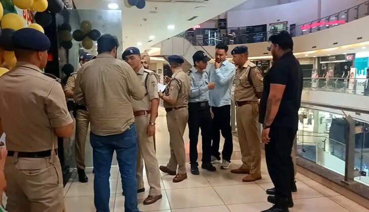 उत्तराखंड- यहाँ ताले तोड़कर अंदर घुसी पुलिस, स्पा सेंटरों पर ताबड़तोड़ छापेमारी