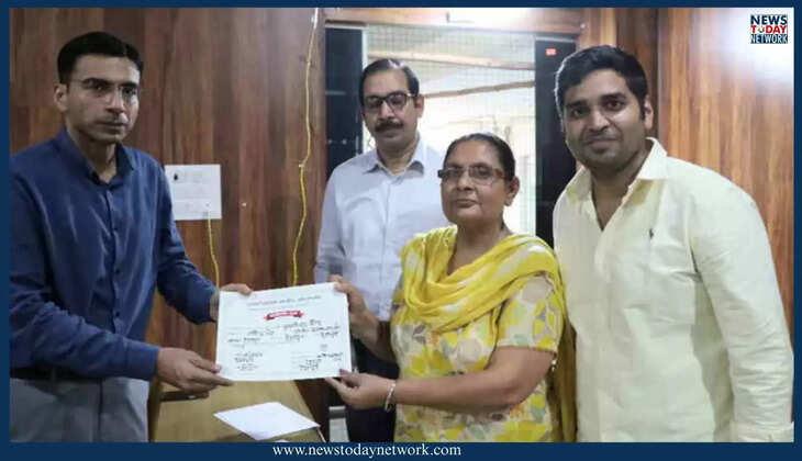 देहरादून - कांग्रेस के हाथ लगी राजधानी के जिला पंचायत अध्यक्ष की कुर्सी, सुखविंदर कौर बनीं अध्यक्ष, उपाध्यक्ष चुने गए अभिषेक सिंह&nbsp;