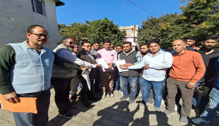 हल्द्वानी - गौला खनन से जुड़े वाहन स्वामी बड़े आंदोलन की तैयारी में, उपजिलाधिकारी को दिया यह ज्ञापन Haldwani Goula Mining 