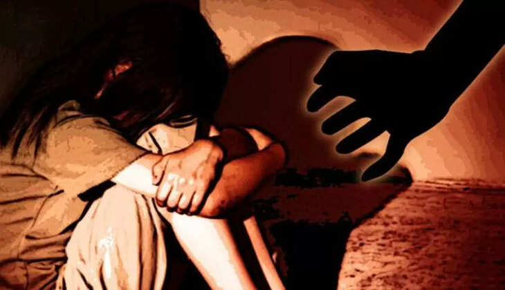 हल्द्वानी - नाम बदलकर किशोरी से दोस्ती, छेड़छाड़ और अपहरण के प्रयास का आरोप, ई-रिक्शा चालक पर केस दर्ज 