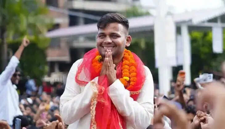 हल्द्वानी - MBPG कॉलेज छात्रसंघ चुनाव, दूसरे राउंड में भी आर्यन बेलवाल का जलवा, रॉकेट की तरह बढ़ रहे हैं आगे!