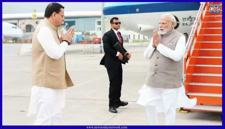 देहरादून - मौसम ने बदली पीएम मोदी की योजना, आपदा प्रभावितों से की मुलाकात, राहत कार्यों की समीक्षा