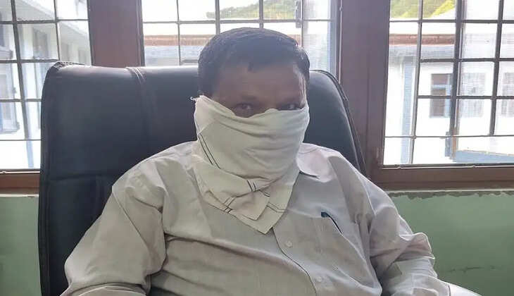 हल्द्वानी - विजिलेंस का बड़ा एक्शन, उरेडा परियोजना अधिकारी 40 हजार की रिश्वत लेते रंगे हाथ गिरफ्तार