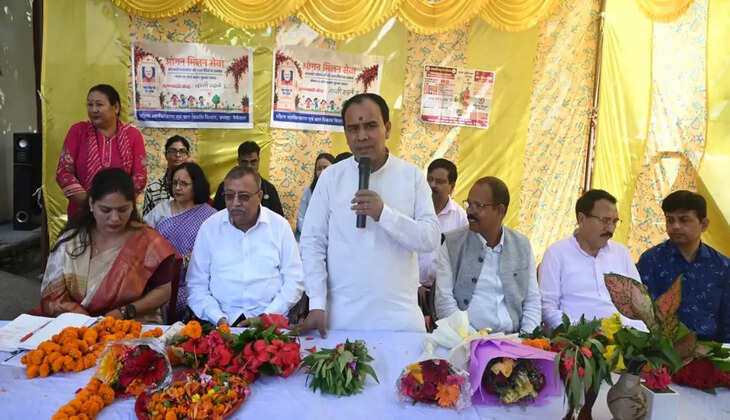 हल्द्वानी - मंत्री धन सिंह रावत का बड़ा बयान, टॉपर छात्र-छात्राओं को मिलेगा लैपटॉप, डिग्री कॉलेज में दाखिले पर मिलेंगे 51 हजार&nbsp;