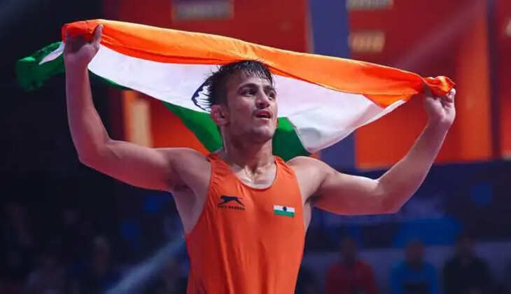 भीमताल - ग्राफिक एरा भीमताल में प्रशिक्षित 'चिराग छिकारा' ने हासिल किया सीनियर अंडर-23 'वर्ल्ड चैंपियनशिप में जीता स्वर्णपदक