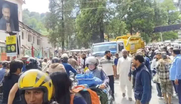 नैनीताल में जल संस्थान के ट्रक के ब्रेक हुए फेल, दो महिला पर्यटकों को कुचला, गंभीर रूप से घायल