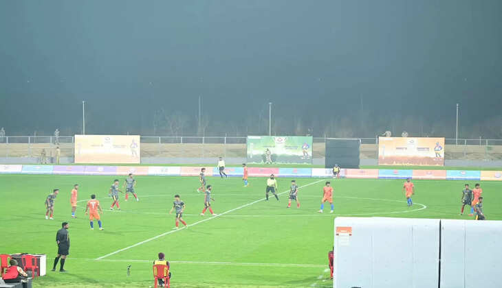 हल्द्वानी- वालंटियर्स को दी जाने वाली ट्रैक सूट और किटों को बाहर बेचे जाने का आरोप, खेल विभाग पर उठने लगे सवाल 