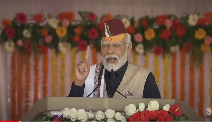 देहरादून - रजत जयंती पर देवभूमि पहुंचे पीएम मोदी, ढोल-नगाड़ों से हुआ भव्य स्वागत, इस समय करेंगे सम्बोधित 