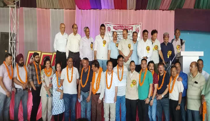 "हल्द्वानी - कुमांचल नगर सहकारी बैंक एम्प्लॉय यूनियन का चुनाव संपन्न, जय प्रकाश अध्यक्ष,सुरेंद्र शाह बने महासचिव"