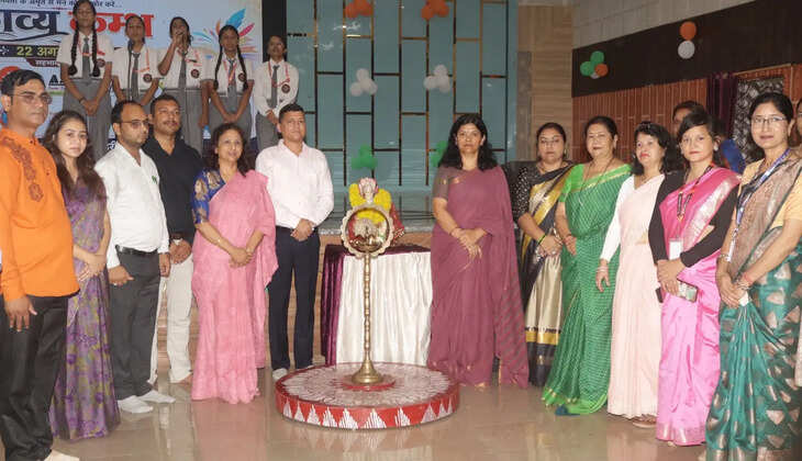 हल्द्वानी- शैमफोर्ड स्कूल में सजा काव्य का रंगमंच, 75 से अधिक बाल कवियों ने बांधा समां