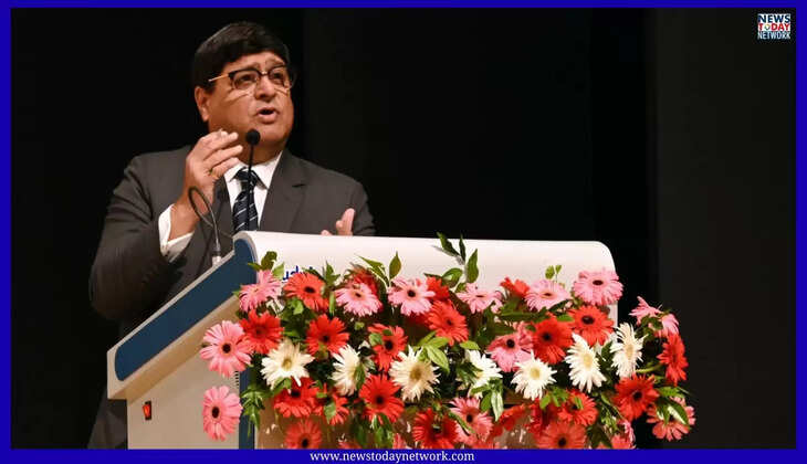 देहरादून - युवाओं को जस्टिस धूलिया का मंत्र, ईमानदारी और साहस से लें फैसले, ग्राफिक एरा यूनिवर्सिटी समारोह में यह बातें बोले जज&nbsp;