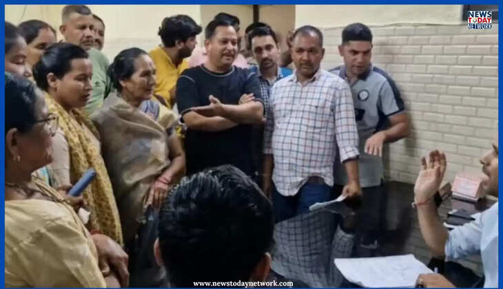 हल्द्वानी - चोरगलिया में शराब की दुकान के विरोध में उतरी महिलाएं, एसडीएम को ज्ञापन सौंपकर की यह मांग&nbsp;