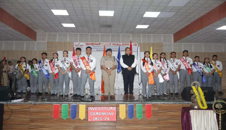 ‘’शैमफोर्ड सीनियर सेकेंडरी स्कूल में स्कूल कैबिनेट का शपथ ग्रहण समारोह आयोजित’’