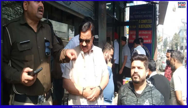 Kumaon Crime - रुद्रपुर में संदिग्ध हालात में कारोबारी को लगी गोली, मचा हड़कंप, खून से लथपथ हालत में एम्स रेफर