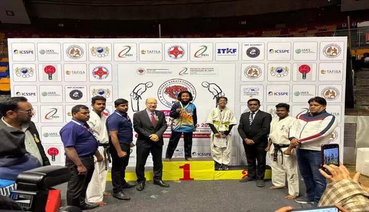 &lsquo;&rsquo;दी आनंदा अकादमी की छात्रा सृष्टि थापा ने नेशनल कराटे चैंपियनशिप में शानदार प्रदर्शन किया&rsquo;&rsquo;