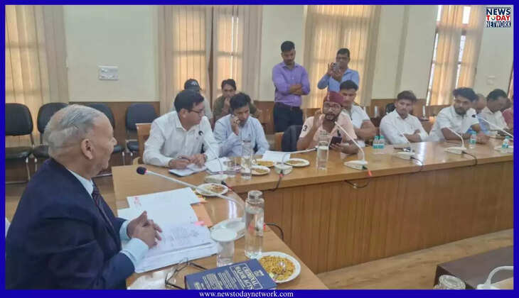 हल्द्वानी - स्नातक परीक्षा नकल प्रकरण जांच आयोग की जनसुनवाई हल्द्वानी से शुरू, छात्रों ने रखी खुलकर बात