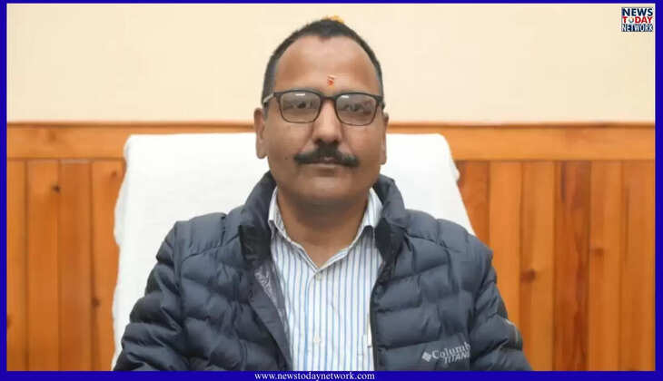 नैनीताल - जिलाधिकारी रयाल के सख्त निर्देश, जिले में अवैध शराब और ओवर रेटिंग किसी भी सूरत पर नहीं होनी चाहिए DM Nainital LM Rayal 