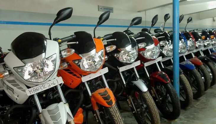 हल्द्वानी - मनचाहे दिन दोपहिया वाहन लेने की सोच रहे तो पहले ही करवा लें बुकिंग, वर्ना किरकिरा हो सकता है त्योहार का मजा&nbsp;