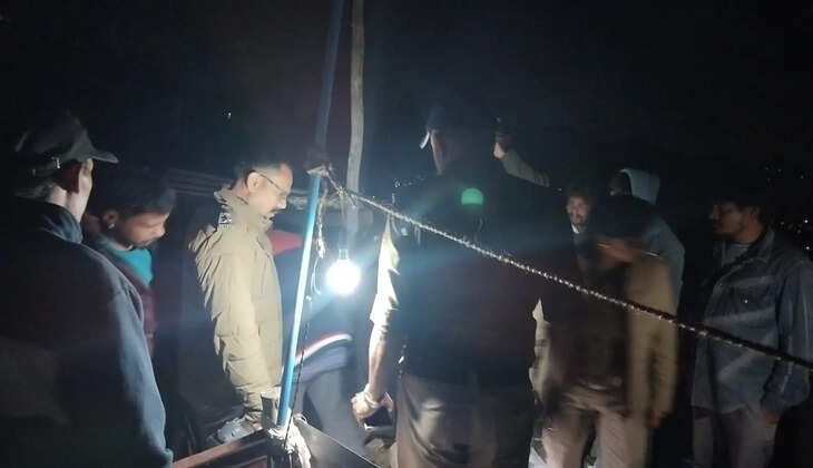 नैनीताल - भीमताल के मेहरागांव में निर्माणाधीन दीवार का मलबा गिरने से दो श्रमिकों की मौत, ठेकेदार के खिलाफ वैधानिक कार्रवाई